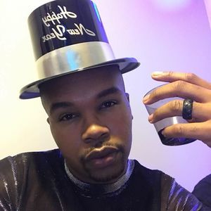 Meet your Posher, Devin